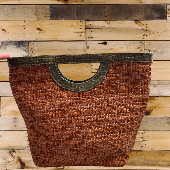 Tanner,Made in Italy Straw Handbag dark
Green Leather Trim,elegant,minimalist - Picture 6 of 9